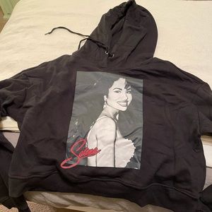 Selena crop hoodie